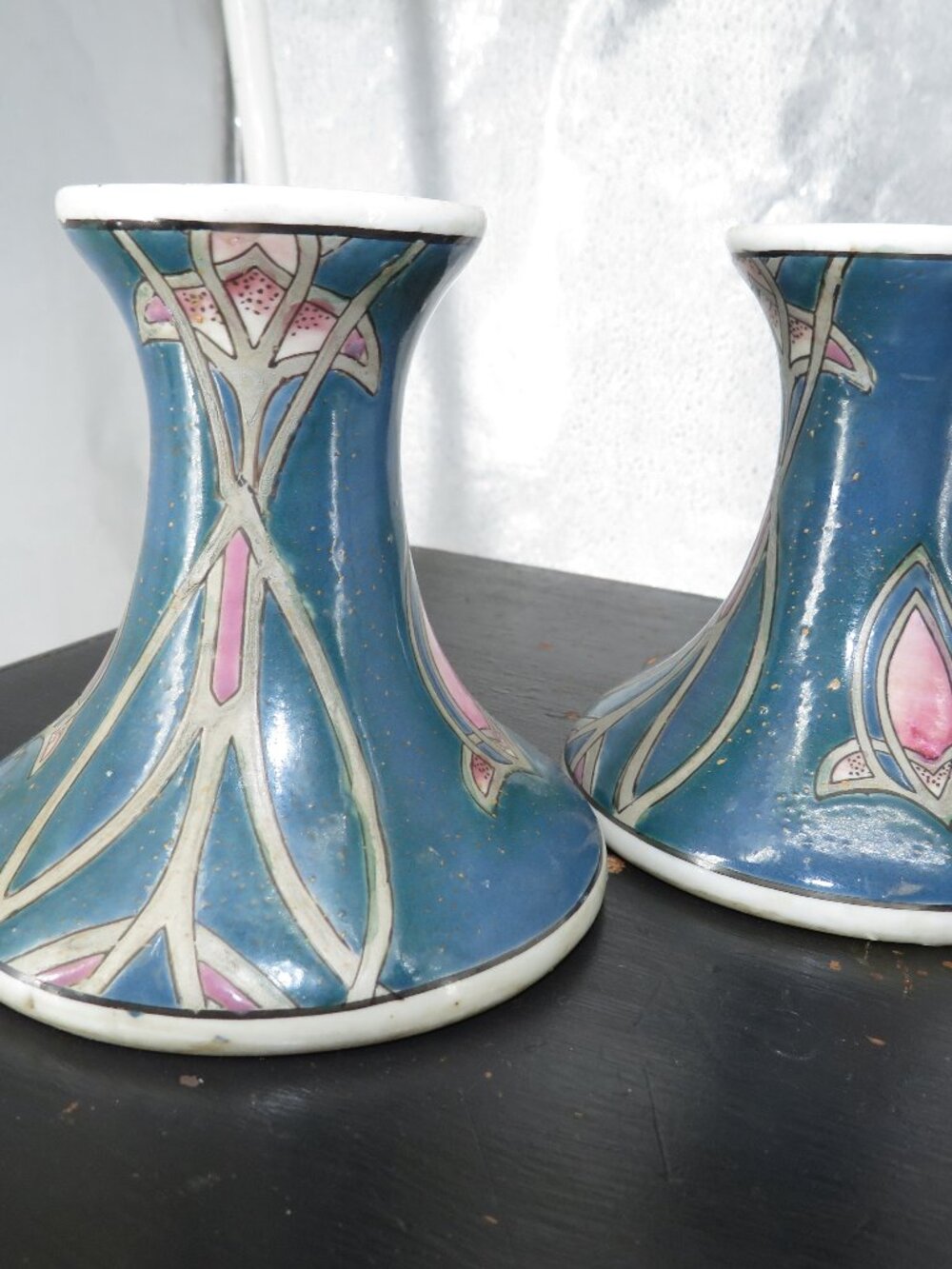 VINTAGE MACAU HAND PAINTED PORCELAIN CANDLESTICK HOLDERS BLUE PINK PAIR 4 INCH